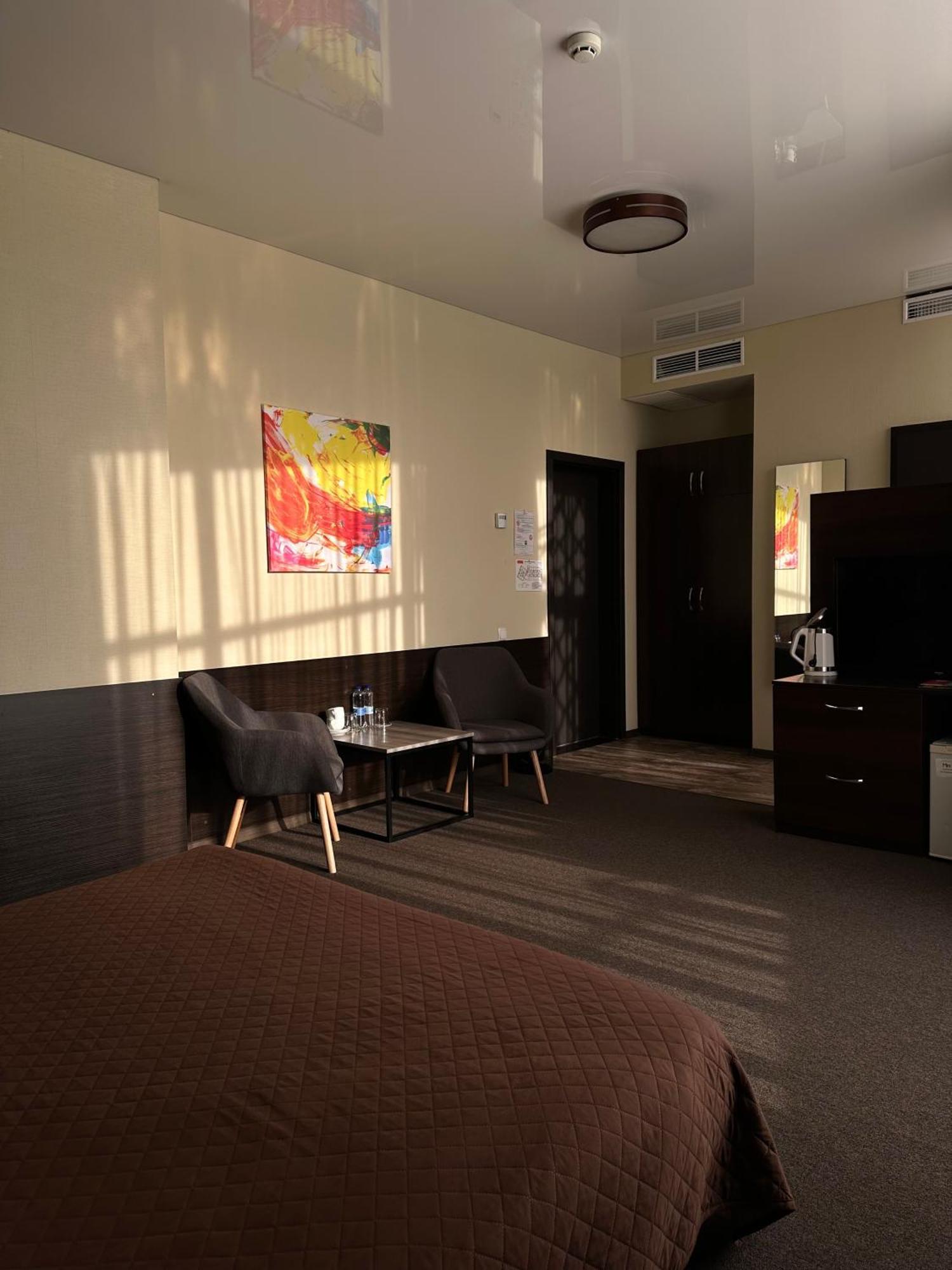 Hotel Atmosphere Poltava Værelse billede