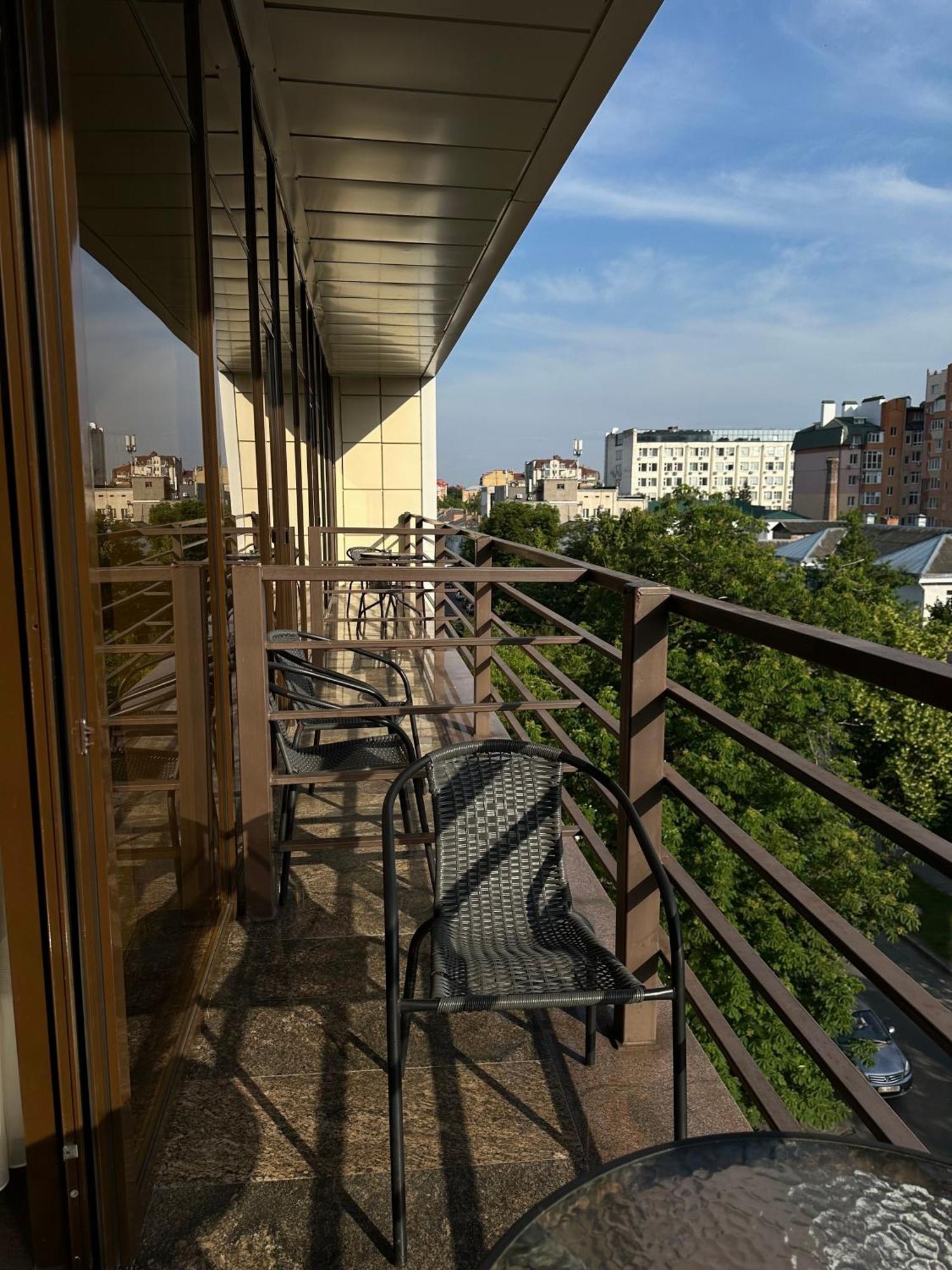 Hotel Atmosphere Poltava Eksteriør billede