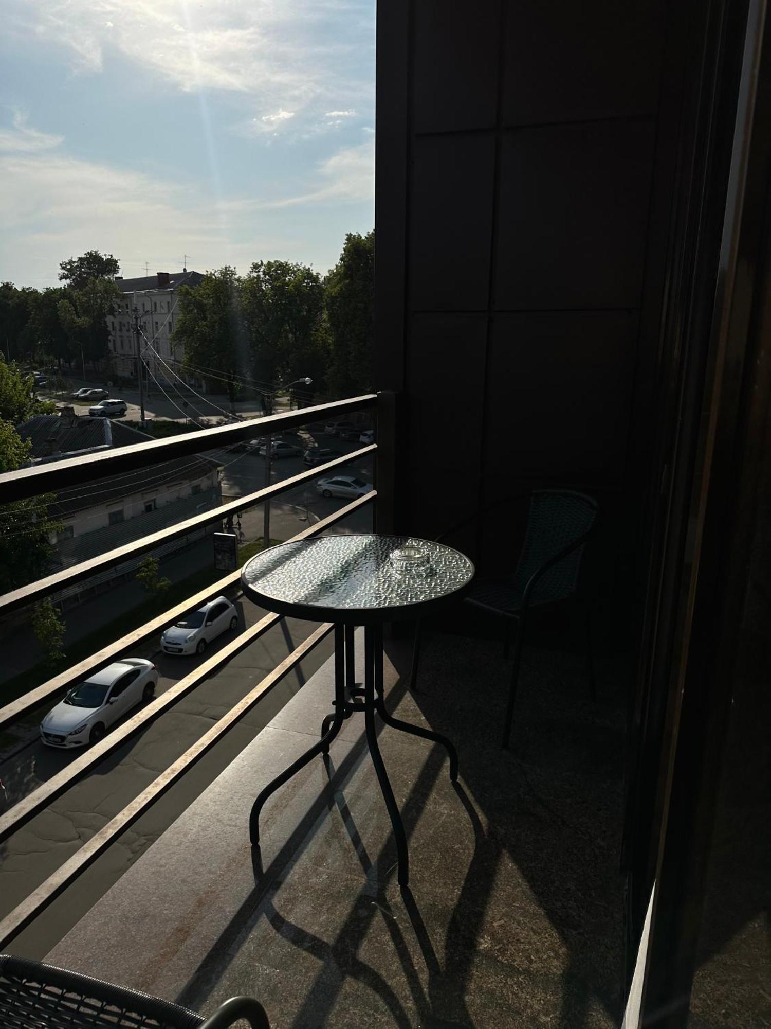 Hotel Atmosphere Poltava Eksteriør billede