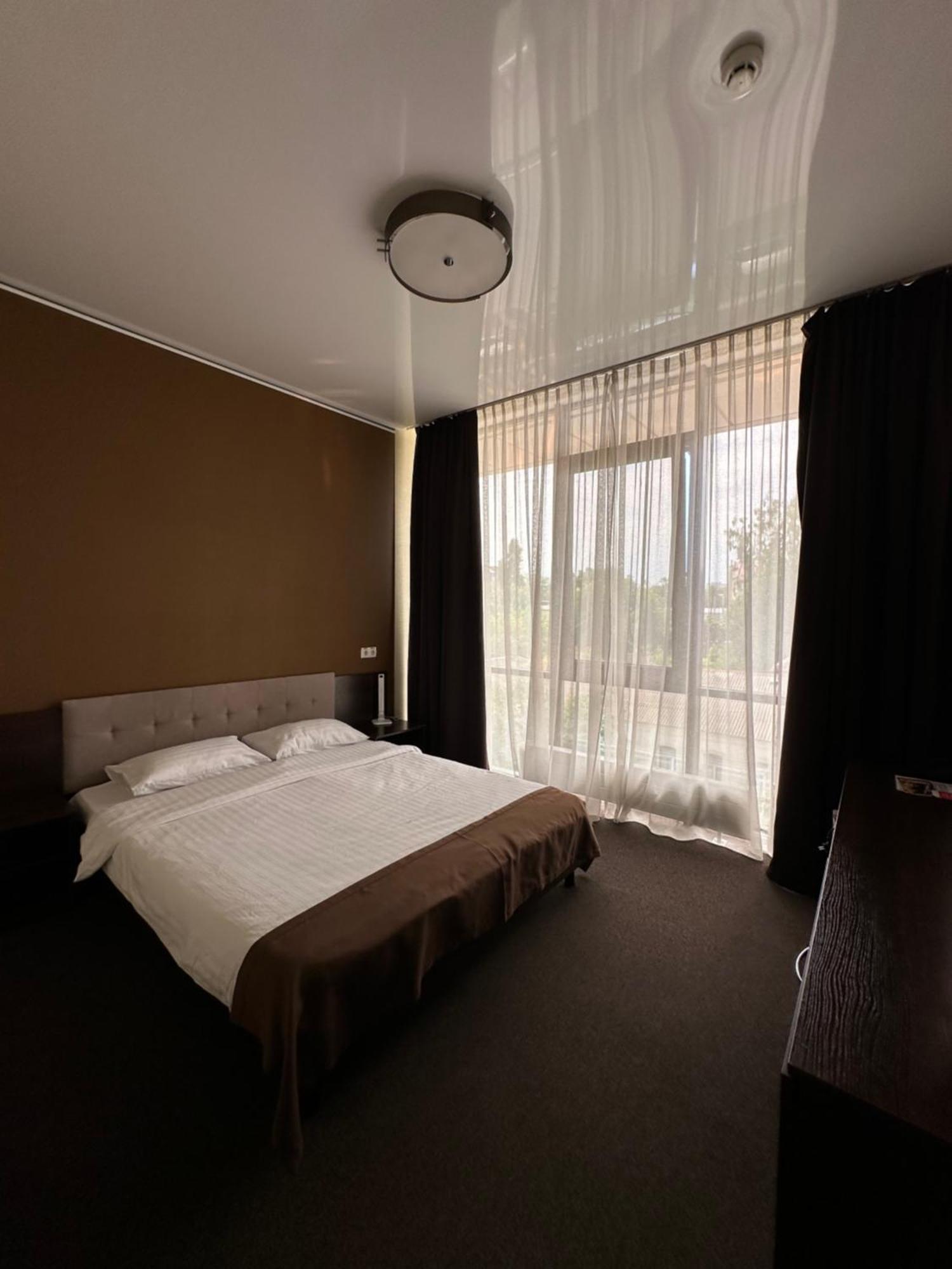 Hotel Atmosphere Poltava Eksteriør billede