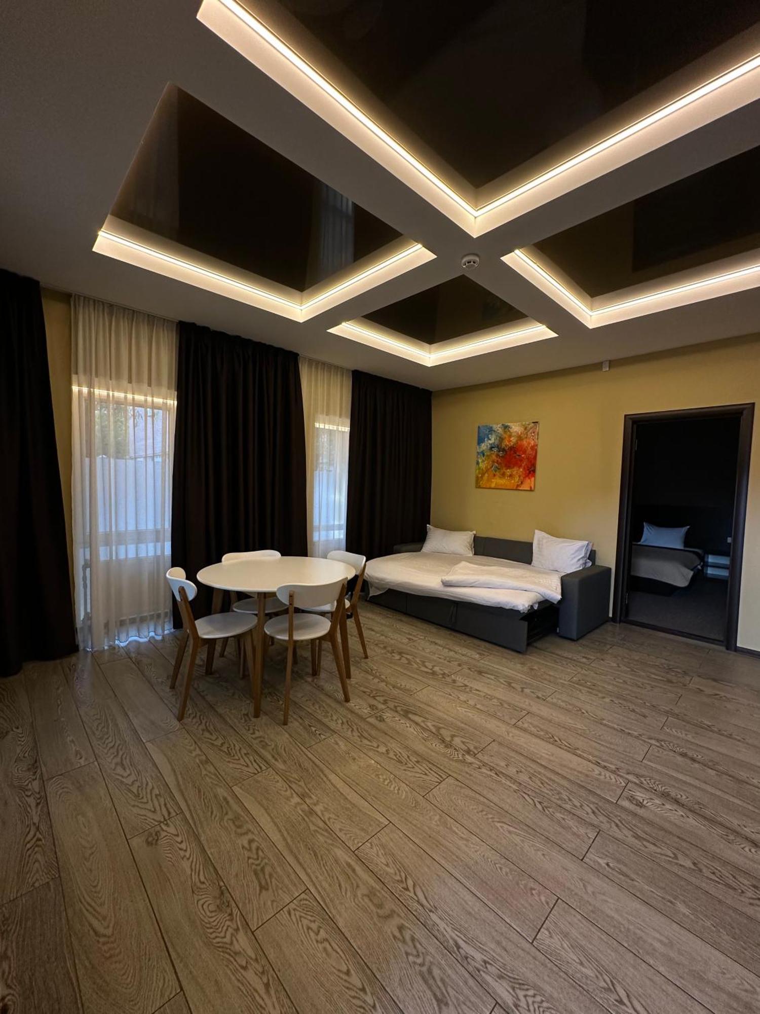 Hotel Atmosphere Poltava Eksteriør billede