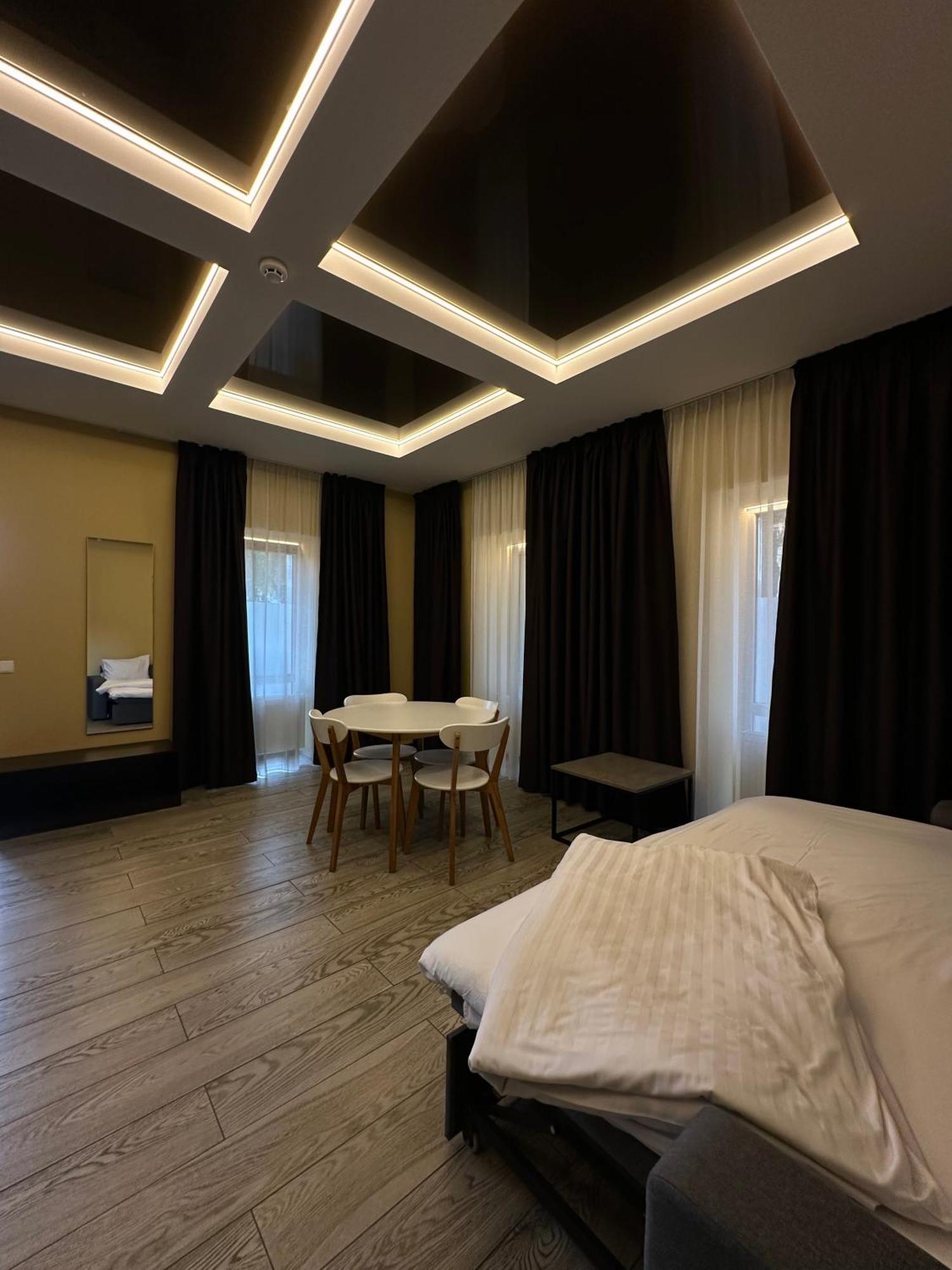 Hotel Atmosphere Poltava Eksteriør billede