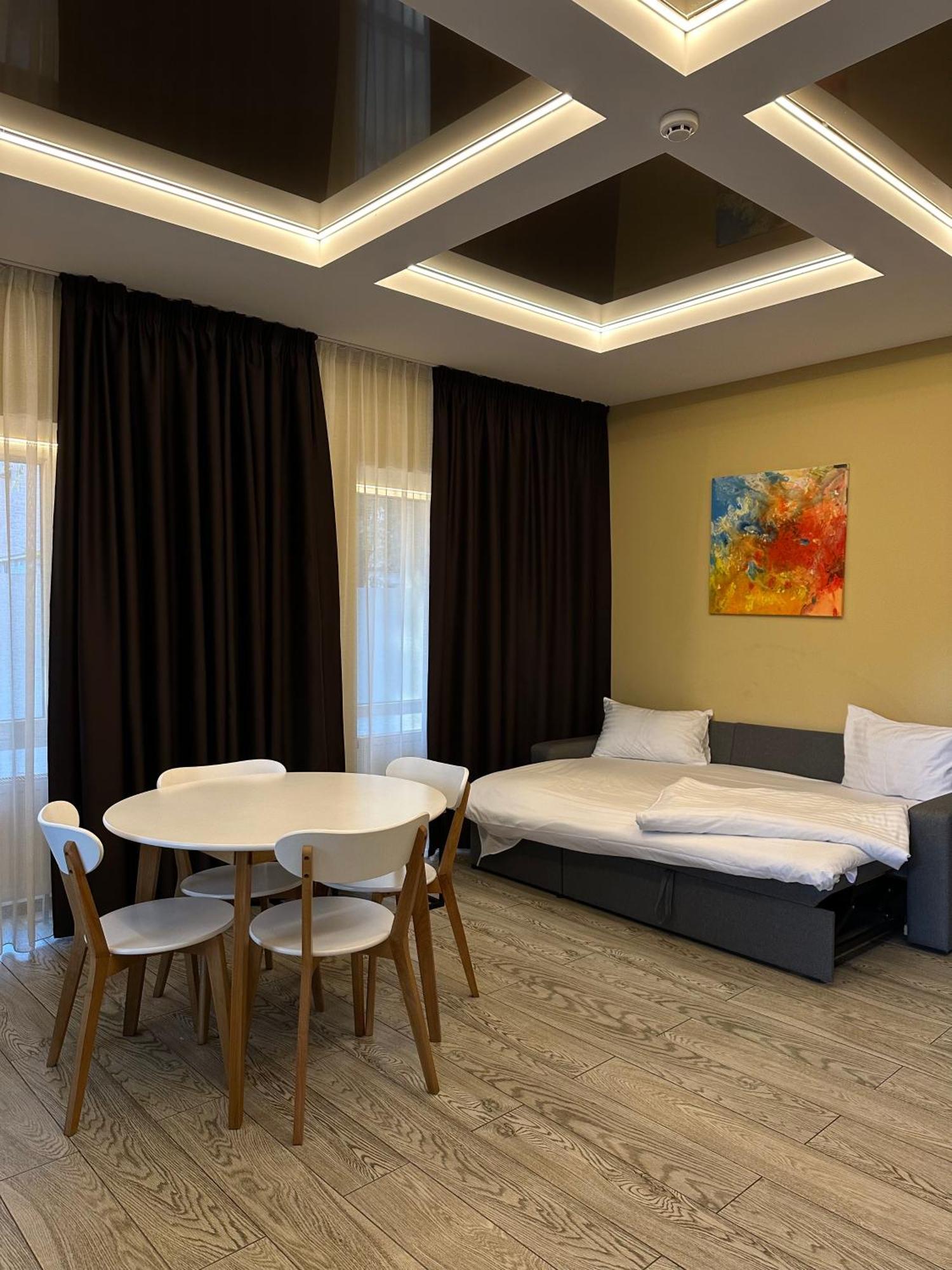 Hotel Atmosphere Poltava Eksteriør billede